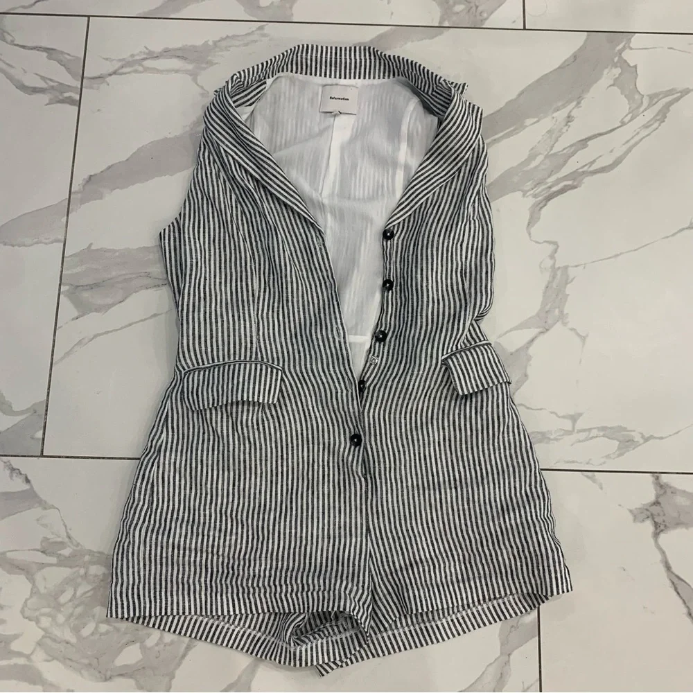Reformation Romper 6 Linen In Vineyard Stripped Button Front Adjustable waist